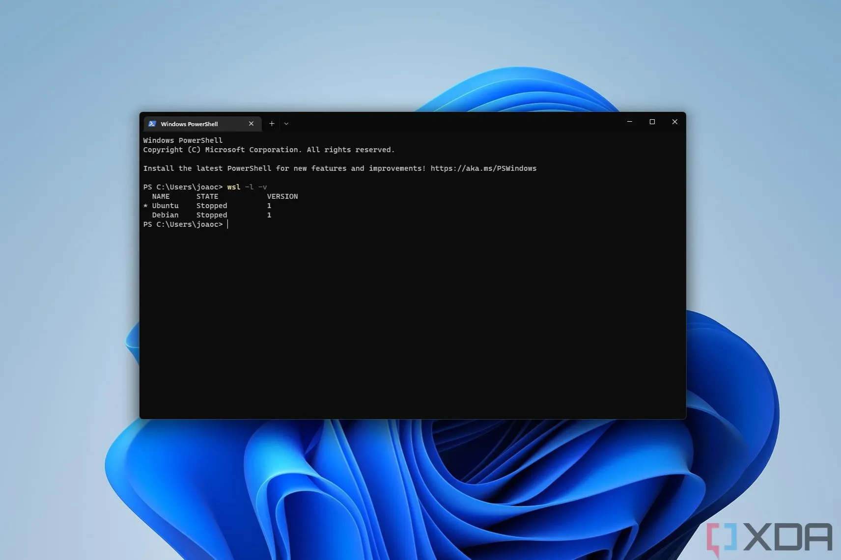 Ảnh chụp màn hình Windows Terminal hiển thị danh sách các bản phân phối WSL đã cài đặt.