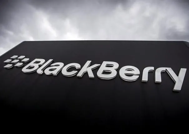 Biểu tượng thương hiệu BlackBerry tại trụ sở chính, đại diện cho sự trở lại của điện thoại bàn phím vật lý