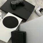 Bộ sưu tập các máy chơi game Playstation 5, Xbox Series X, Nintendo Switch và PlayStation 3
