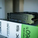 Card đồ họa Asus ROG RTX 50 Series với thiết kế tản nhiệt lớn, minh họa khả năng phát hiện võng GPU