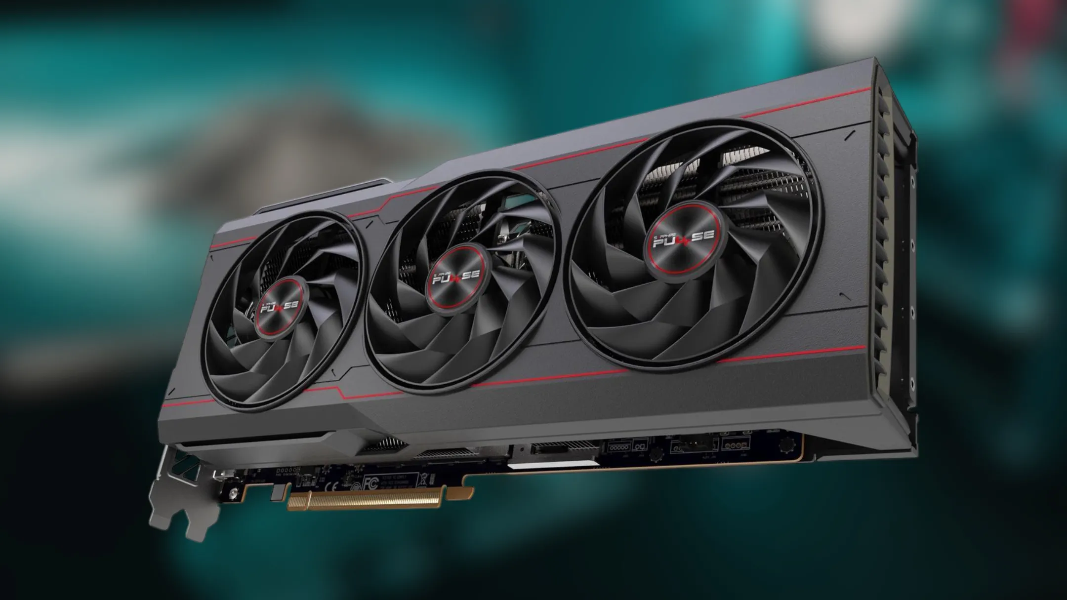 Card đồ họa Sapphire Pulse Radeon RX 7900 XTX với hệ thống làm mát hiệu quả, sẵn sàng cho trải nghiệm game 4K