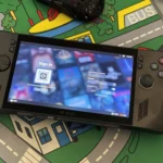 Giao diện đăng nhập SteamOS trên Asus ROG Ally X, minh họa khả năng tương thích hệ điều hành với handheld gaming