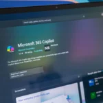 Giao diện Microsoft 365 Copilot trên Microsoft Store, thể hiện sự tích hợp AI vào hệ sinh thái Windows 11.