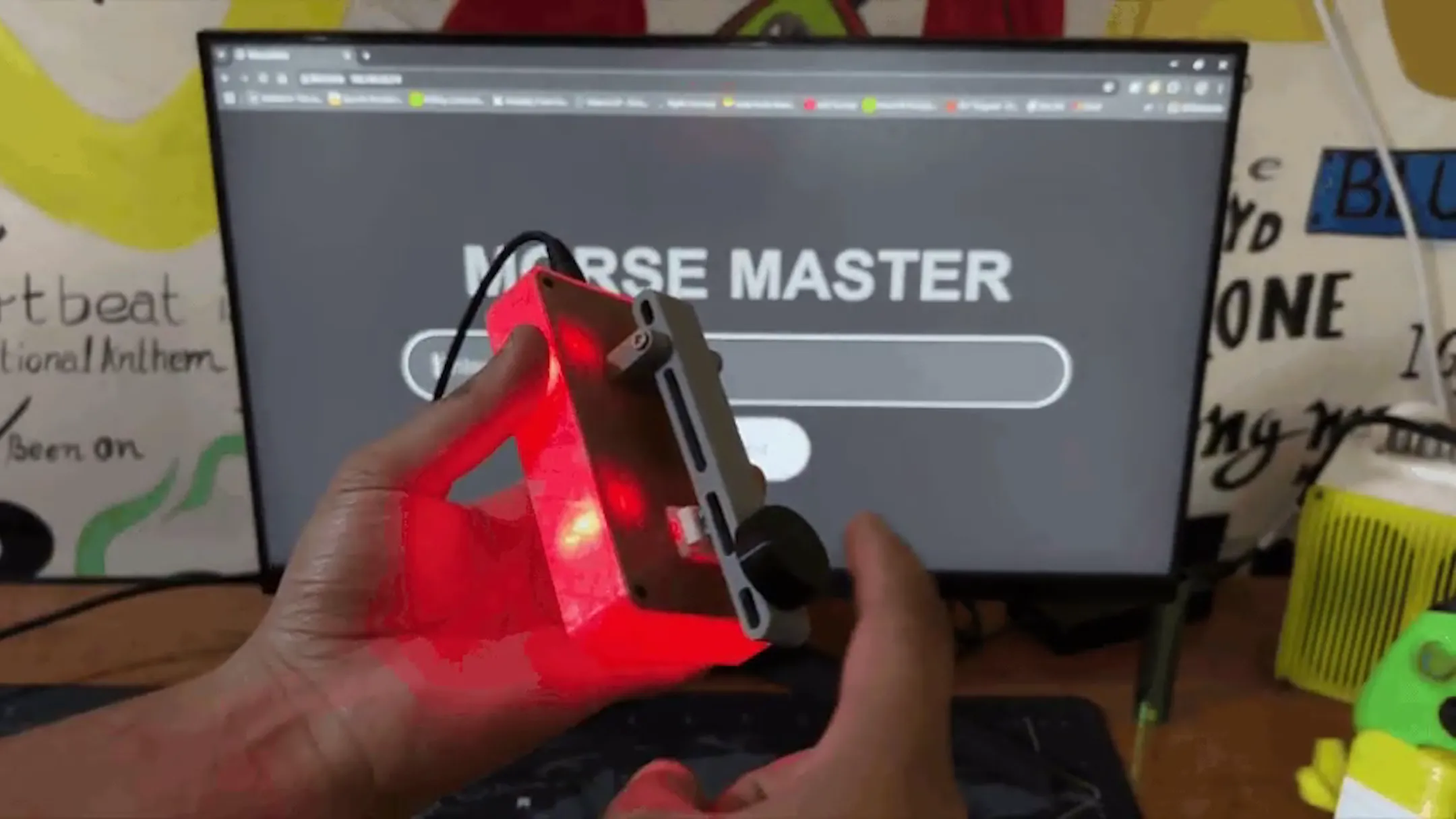 Giao diện ứng dụng web của Morse Master trên Raspberry Pi hiển thị bản dịch mã Morse