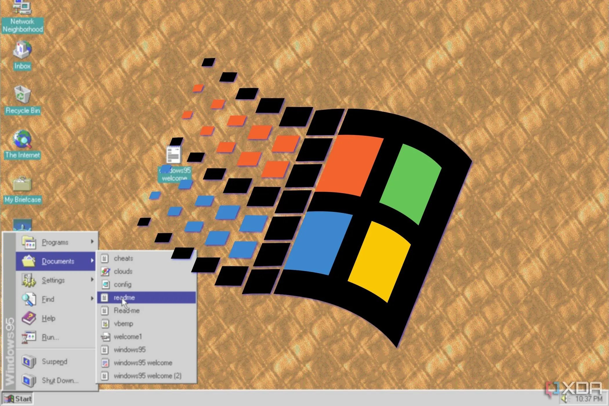 Màn hình máy tính Windows 95 với logo hệ điều hành cổ điển nổi bật