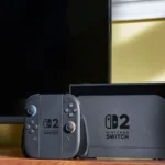 Máy chơi game Nintendo Switch 2 và bộ điều khiển Joy-Con