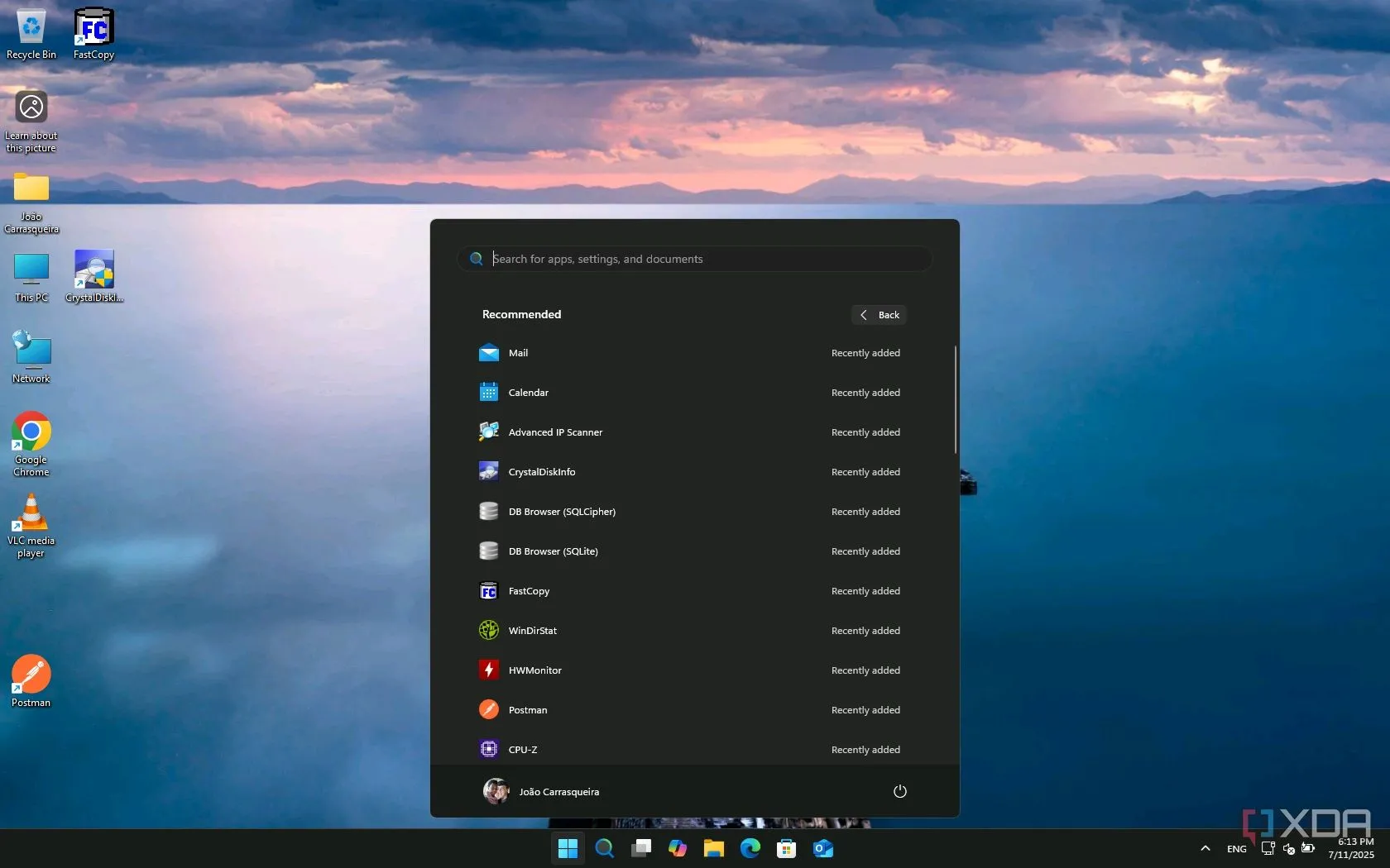 Menu Start của Windows 11 với danh sách các ứng dụng đã cài đặt gần đây, minh họa quá trình làm mới hệ điều hành.