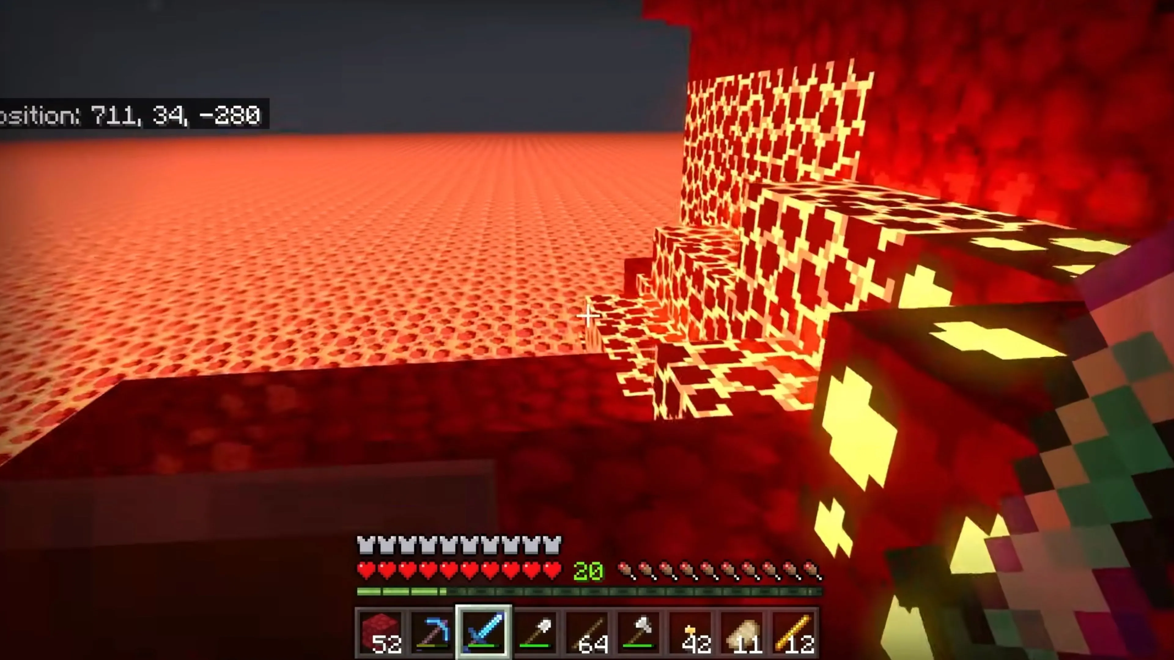 Một cảnh trong game Minecraft với cây cối và công trình xây dựng.