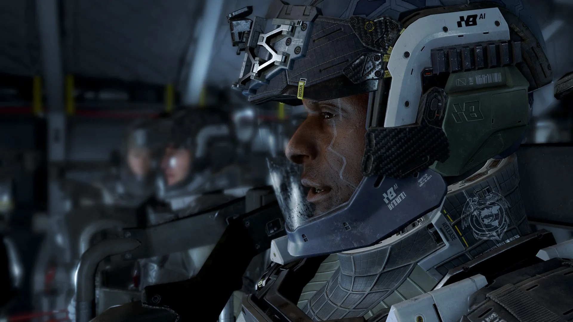 Một chiếc tàu chiến không gian đang bay qua thành phố tương lai trong Infinite Warfare