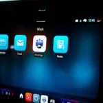 Nội thất xe Mercedes-Benz với màn hình giải trí hiển thị ứng dụng họp Microsoft Teams, minh họa tính năng họp trực tuyến trên ô tô.