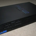 PlayStation 2 đời đầu với thiết kế biểu tượng, tiên phong tích hợp đầu đĩa DVD