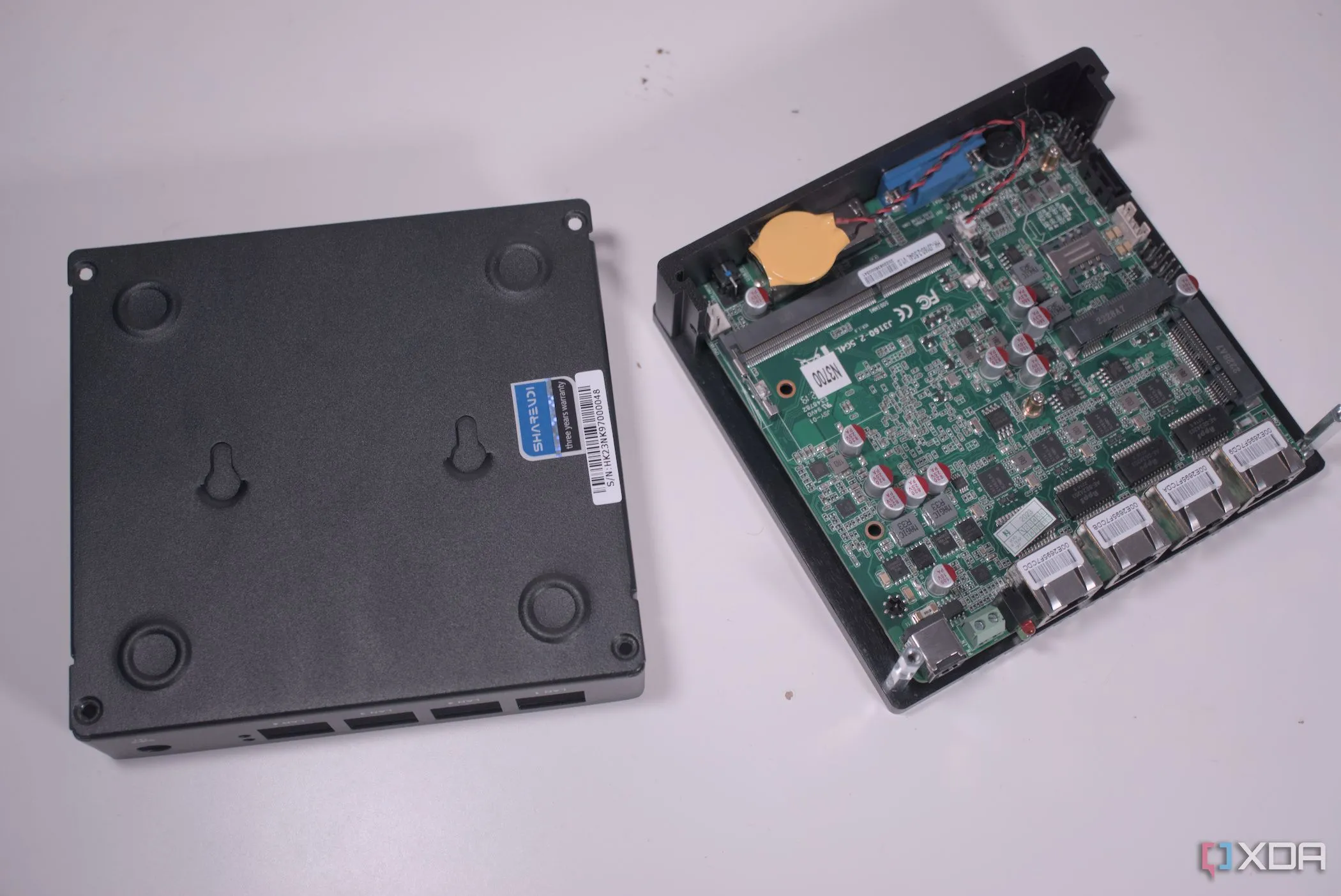 Router mini PC Sharevdi F12, một ví dụ về phần cứng giá rẻ dùng cho OPNsense