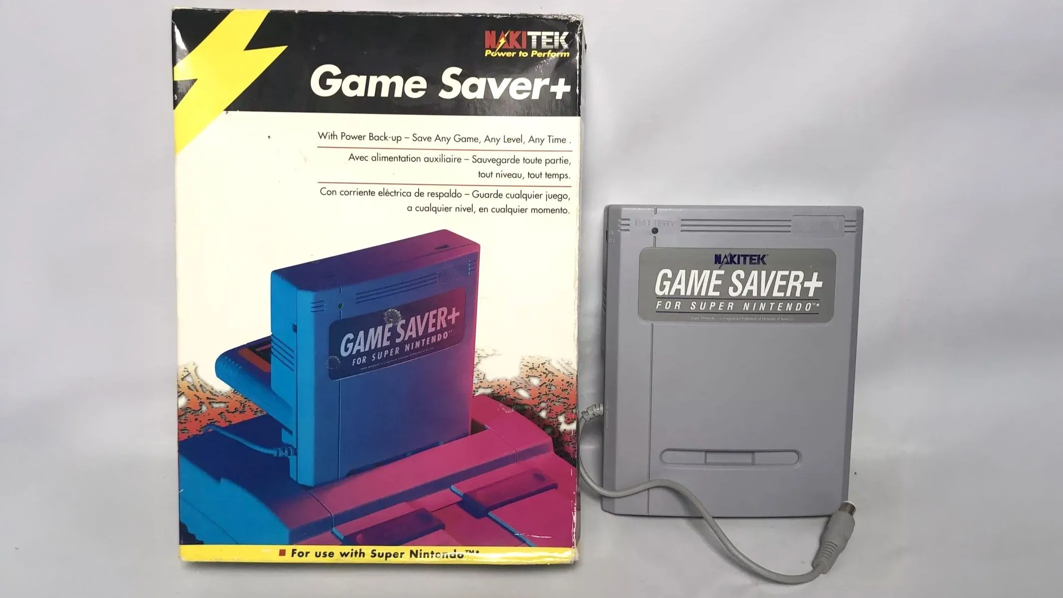Thiết bị Nakitek Game Saver Plus dành cho SNES