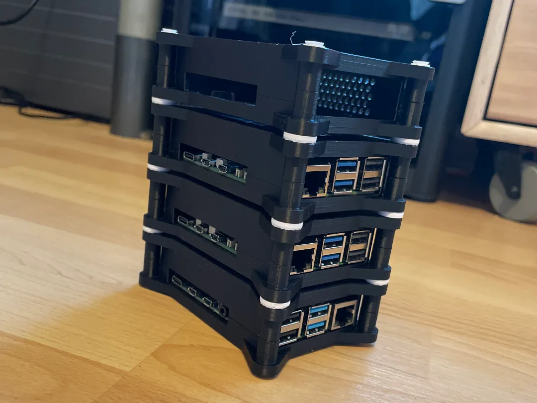 Vỏ case cụm Raspberry Pi bởi Intisy, thiết kế xếp chồng tối ưu không gian và tản nhiệt